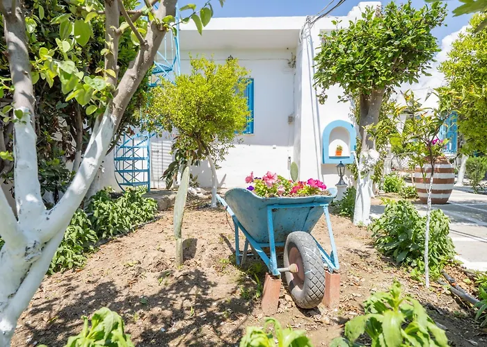 Semesterbostad Perivoli 1-chora *